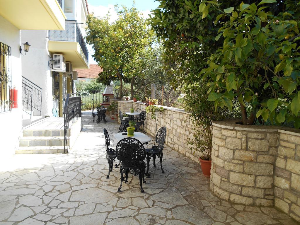Melios Rooms Petalidi Exterior photo